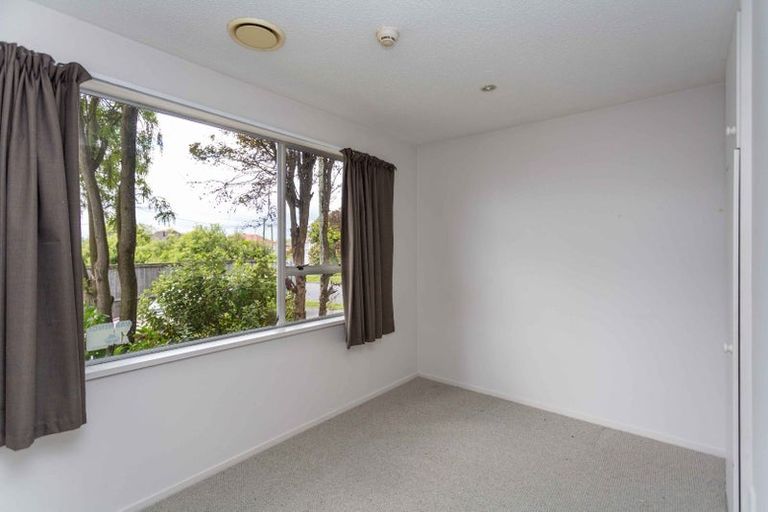Photo of property in 39 Camden Street, Redwood, Christchurch, 8051