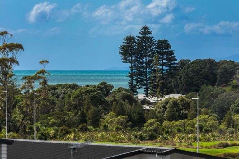 Photo of property in 48 Remuremu Street, Long Bay, Auckland, 0630