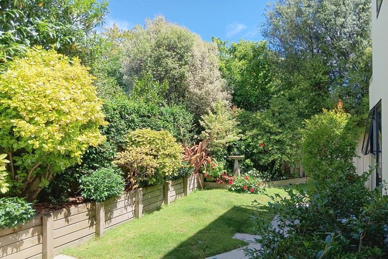 Photo of property in 135a Lake Crescent, Hamilton Lake, Hamilton, 3204