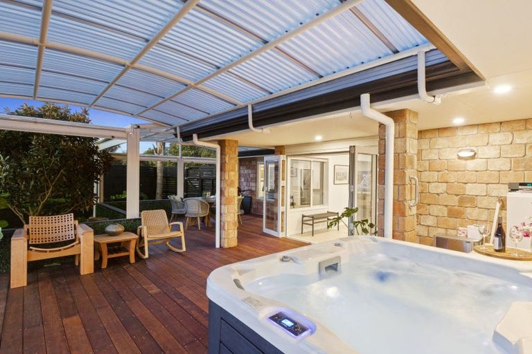 Photo of property in 15 Evans Court, Pukekohe, 2120