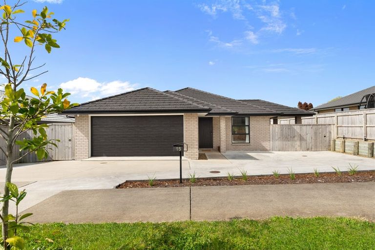 Photo of property in 15 Pipi Crescent, Tuakau, 2121