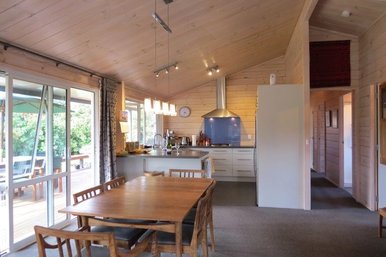 Photo of property in 62 Mary-ellen Place, Coromandel, 3506