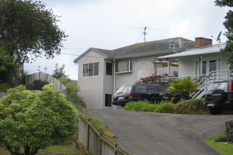 Photo of property in 11 Webb Place, Forrest Hill, Auckland, 0620