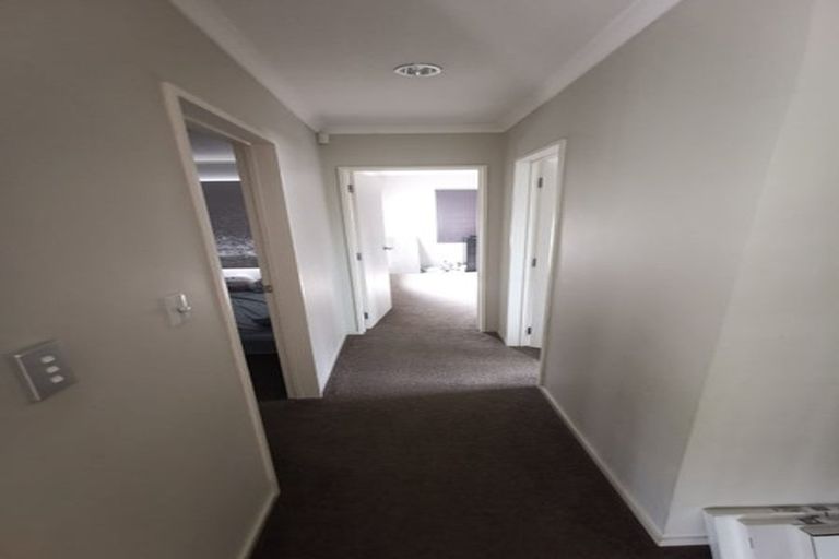 Photo of property in 2a Dapple Place, Flat Bush, Auckland, 2019