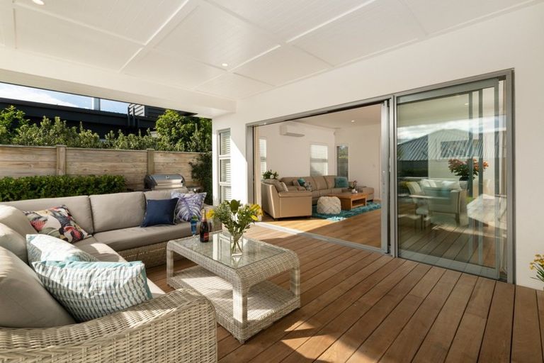 Photo of property in 22 Coast Boulevard, Papamoa Beach, Papamoa, 3118