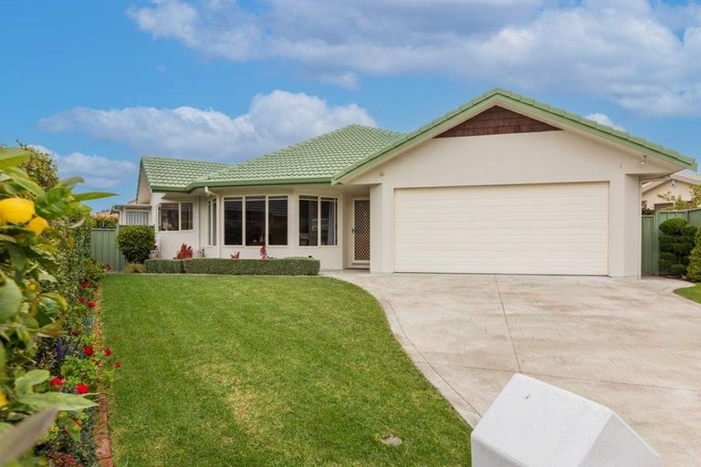 Photo of property in 5 Dules Walk, Taradale, Napier, 4112