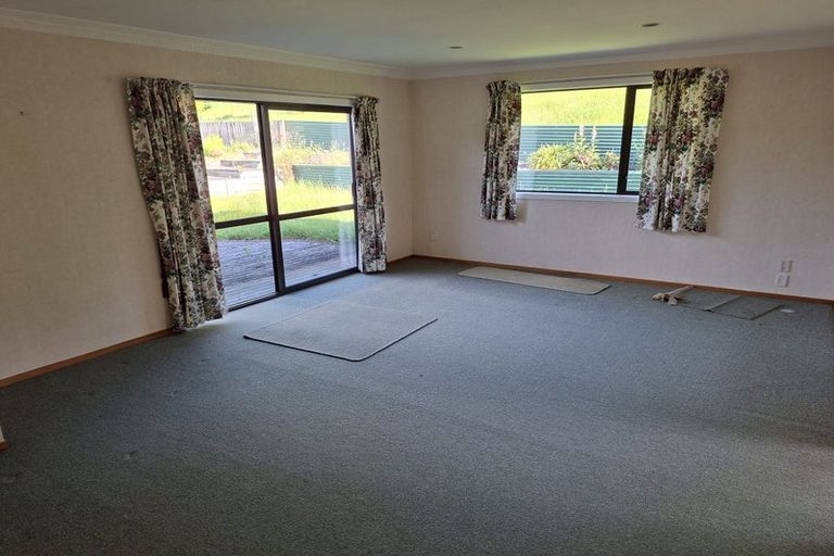 Photo of property in 10 Braeside, Kinmont Park, Mosgiel, 9024