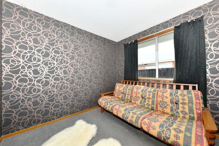 Photo of property in 2/6 Halligan Place, Belfast, Christchurch, 8051