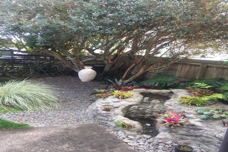 Photo of property in 1/1 Sylvan Park Avenue, Milford, Auckland, 0620