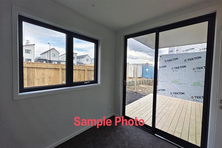 Photo of property in 38 Farranfore Road, Opaheke, 2113