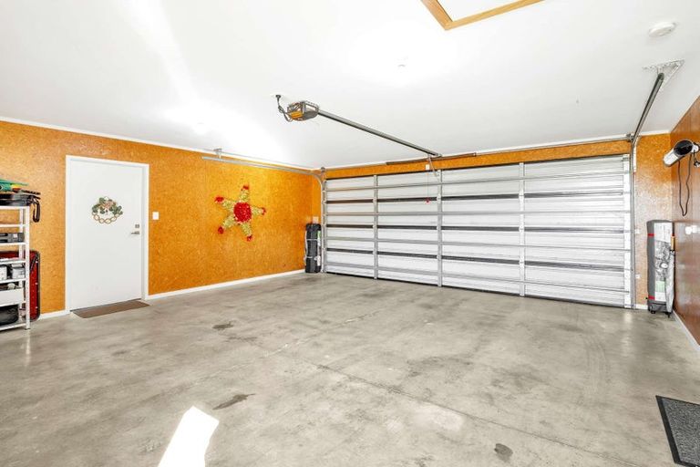 Photo of property in 28 Macdonald Heights, Feilding, 4702