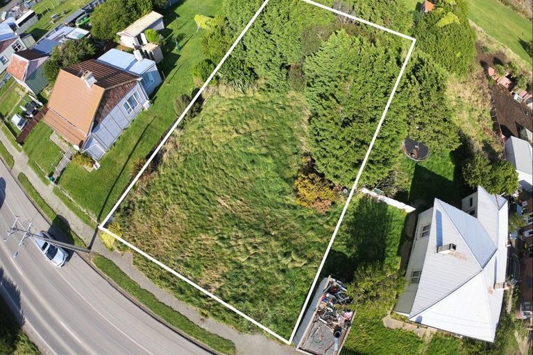 Photo of property in 24 Ocean Beach Road, Bluff, 9814