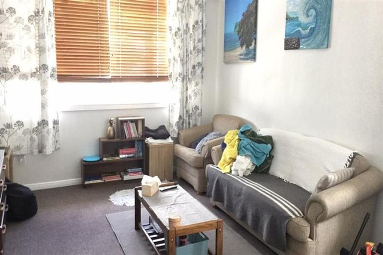 Photo of property in 150a Tiro Tiro Road, Levin, 5510