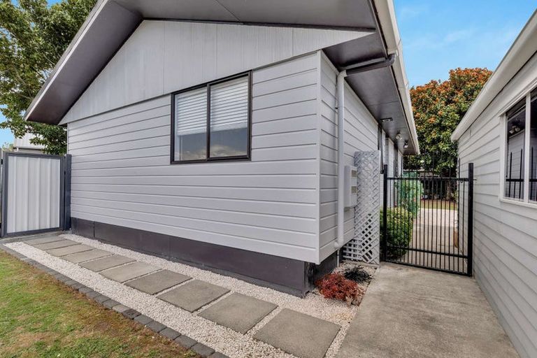 Photo of property in 6 Mercury Street, Milson, Palmerston North, 4414