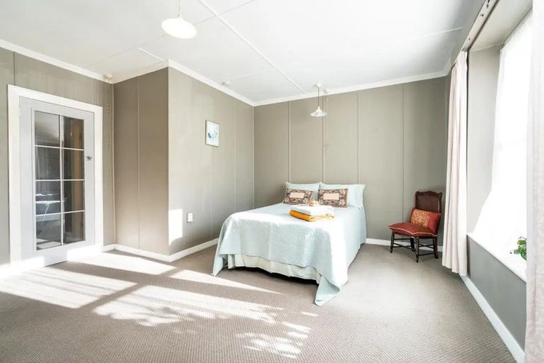 Photo of property in 2 Bruce Street, Roslyn, Dunedin, 9011