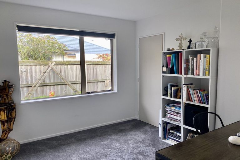 Photo of property in 16 Cockle Lane, Waimairi Beach, Christchurch, 8083