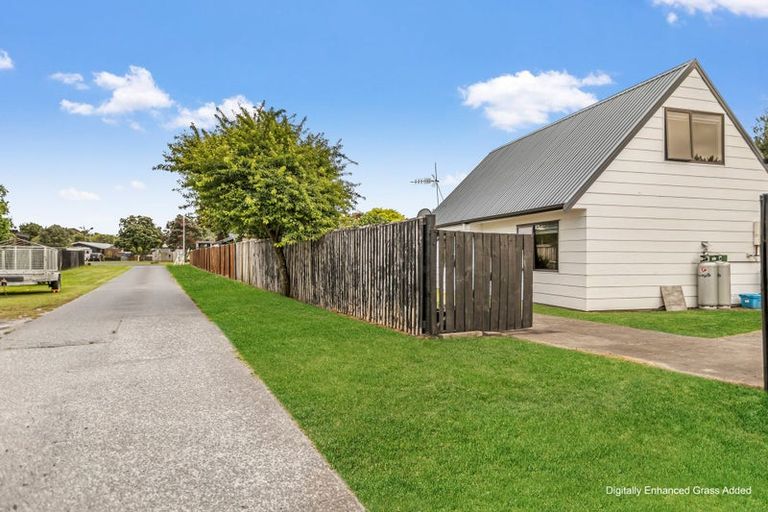 Photo of property in 5b Lyn Grove, Papamoa Beach, Papamoa, 3118