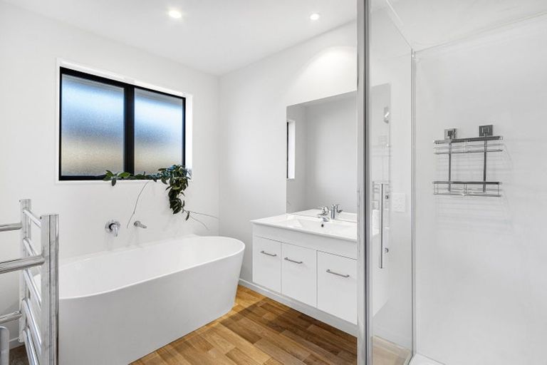 Photo of property in 194 Faringdon Boulevard, Rolleston, 7615