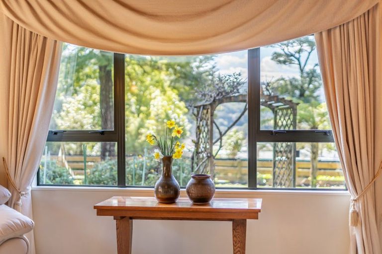 Photo of property in 13 Carlow Grove, Birchville, Upper Hutt, 5018