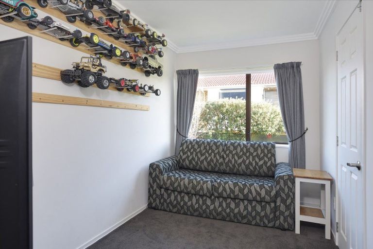 Photo of property in 4 Sophora Place, Totara Heights, Auckland, 2105