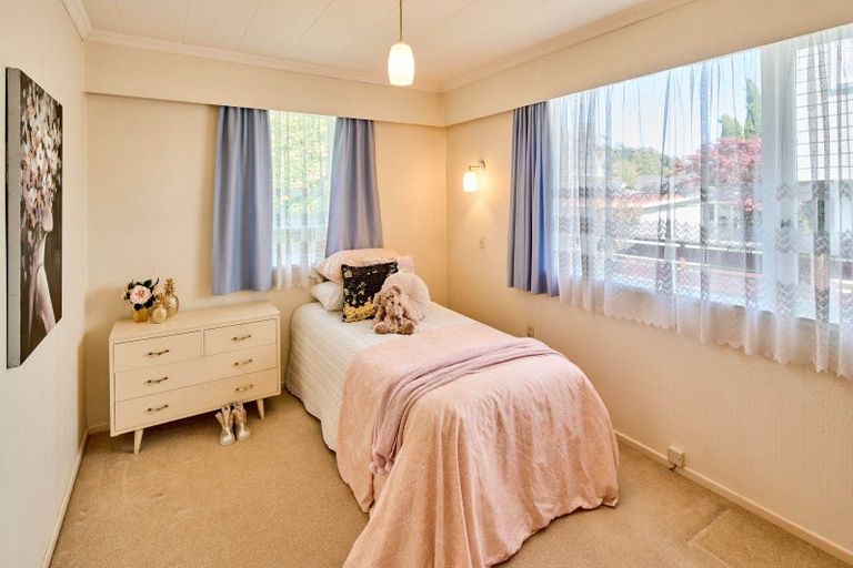 Photo of property in 56 Naenae Road, Naenae, Lower Hutt, 5011