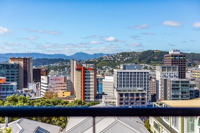 Photo of property in 25 Clermont Terrace, Kelburn, Wellington, 6012