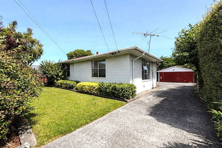 Photo of property in 161 Withells Road, Avonhead, Christchurch, 8042