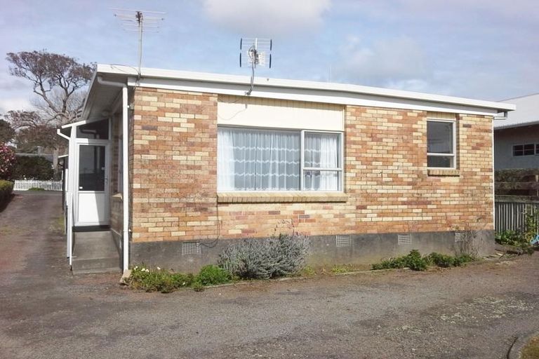 Photo of property in 95 Pendarves Street, New Plymouth, 4310
