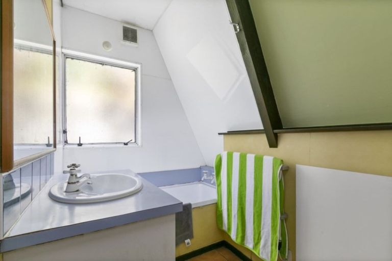 Photo of property in 5/2 Dowse Drive, Maungaraki, Lower Hutt, 5010