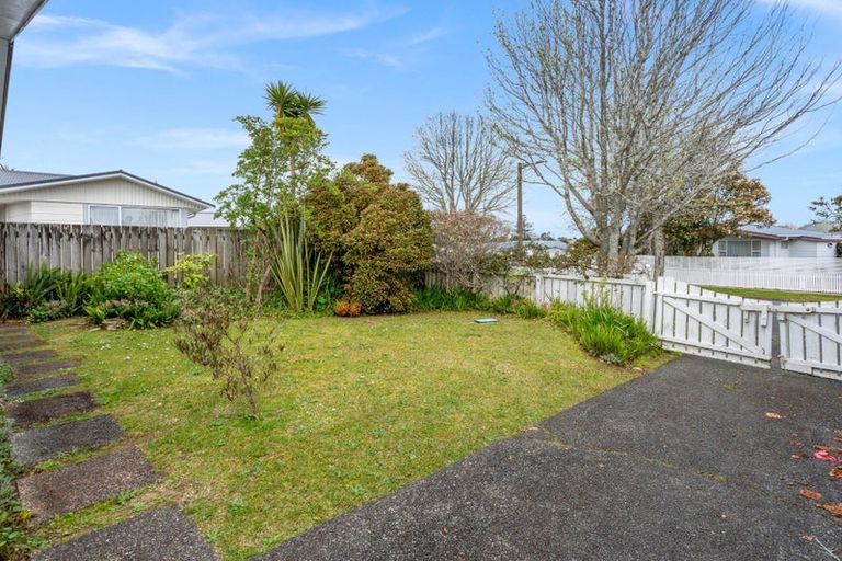 Photo of property in 27 Beazley Crescent, Tikipunga, Whangarei, 0112
