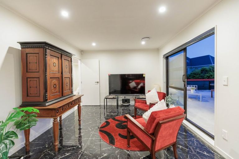 Photo of property in 3 Shastri Terrace, Khandallah, Wellington, 6035