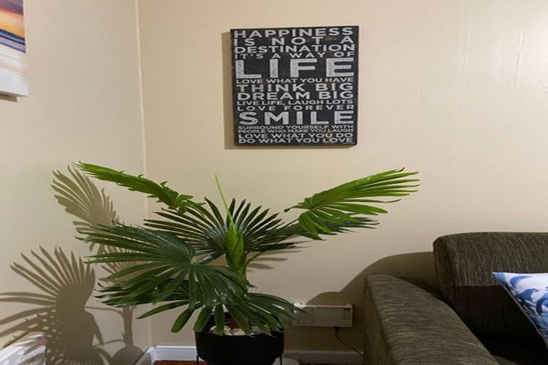 Photo of property in 1/1067 Fergusson Drive, Clouston Park, Upper Hutt, 5018