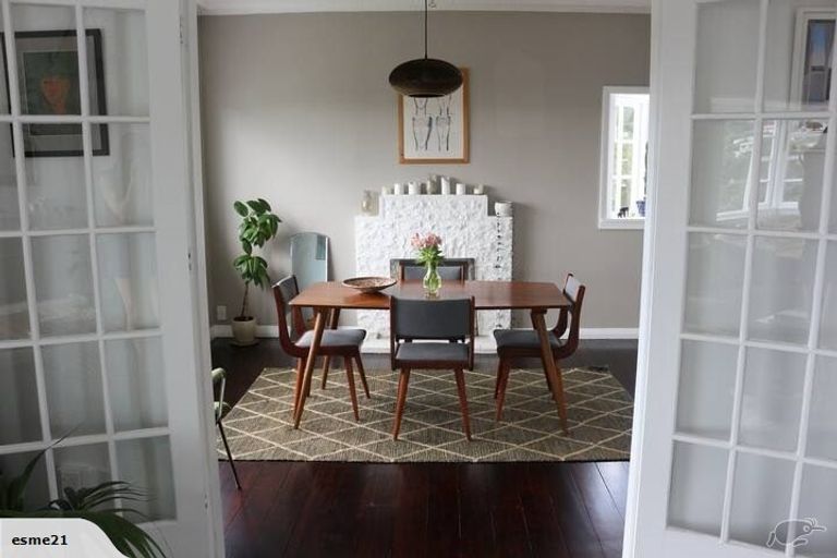 Photo of property in 5 Thorby Street, Northland, Wellington, 6012