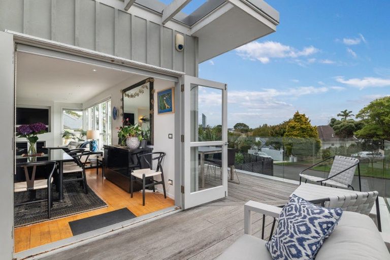 Photo of property in 3 Arthur Crescent, Hauraki, Auckland, 0622