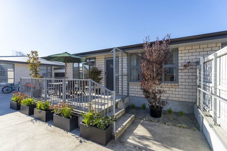 Photo of property in 2/159 Edgeware Road, Edgeware, Christchurch, 8013