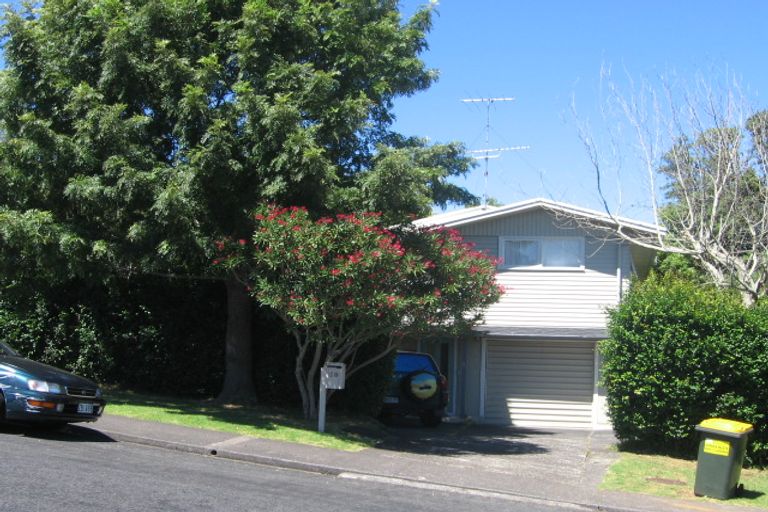 Photo of property in 28 Stanley Avenue, Milford, Auckland, 0620