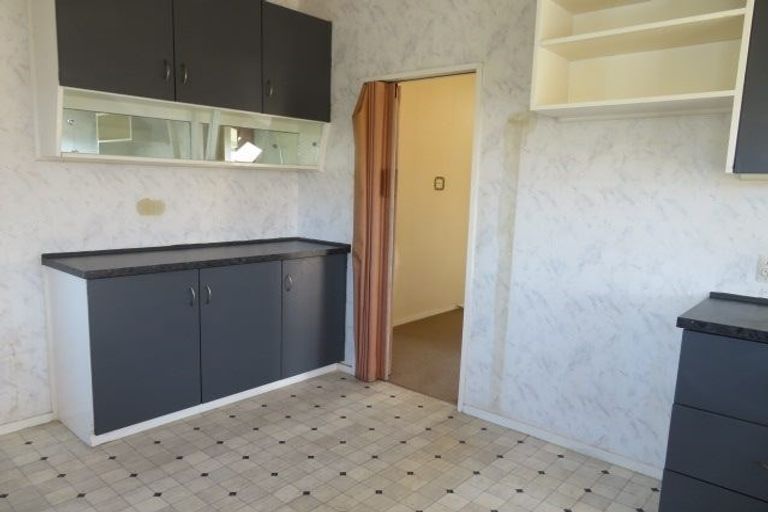 Photo of property in 35 Hillside Drive, Maoribank, Upper Hutt, 5018