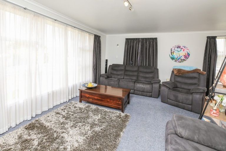 Photo of property in 16 Lugton Street, Nawton, Hamilton, 3200