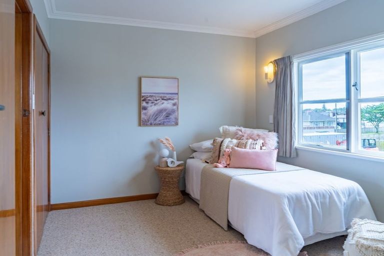 Photo of property in 197 Bath Street, Levin, 5510