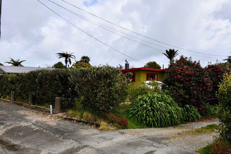 Photo of property in 13 Wharf Road, Karamea, 7893