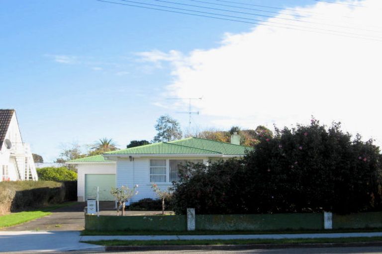 Photo of property in 25 Domain Road, Otaki, 5512