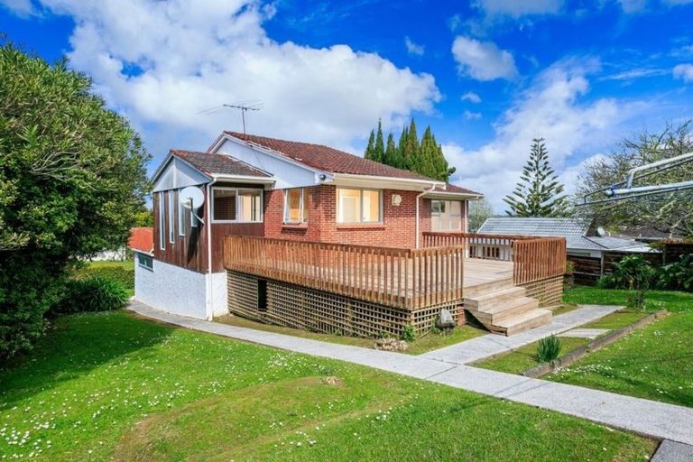 Photo of property in 121 Glamorgan Drive, Torbay, Auckland, 0630