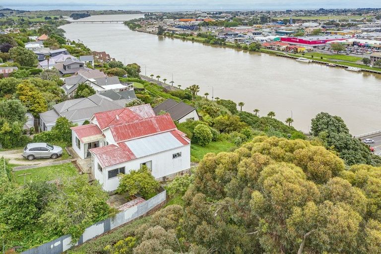 Photo of property in 30 Hipango Terrace, Durie Hill, Whanganui, 4500