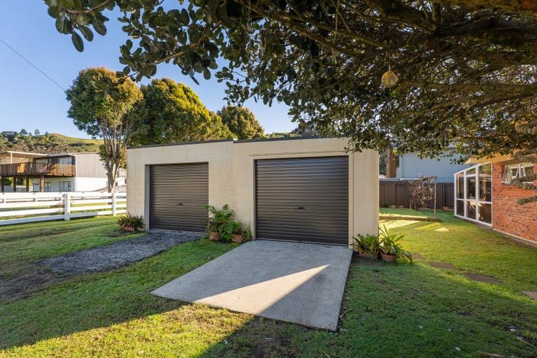 Photo of property in 3 Kawakawa Road, Whitianga, 3510