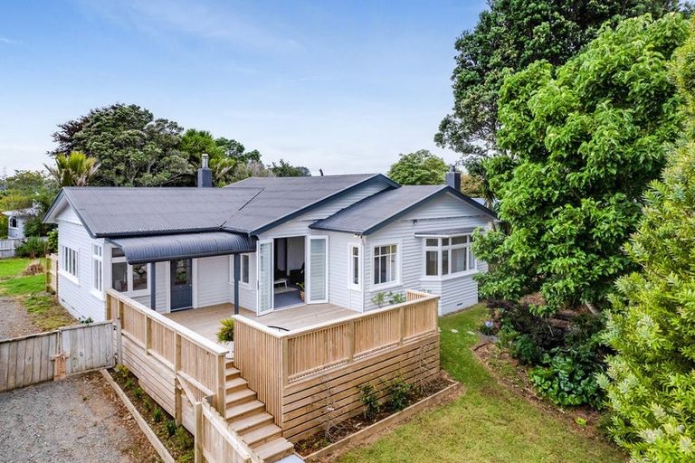 Photo of property in 407 Carrington Street, Upper Vogeltown, New Plymouth, 4310