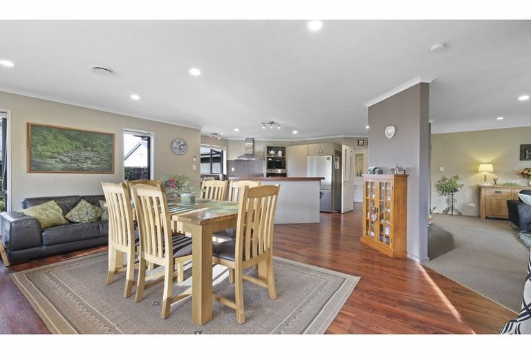 Photo of property in 10 Kowhai Street, Oxford, 7430