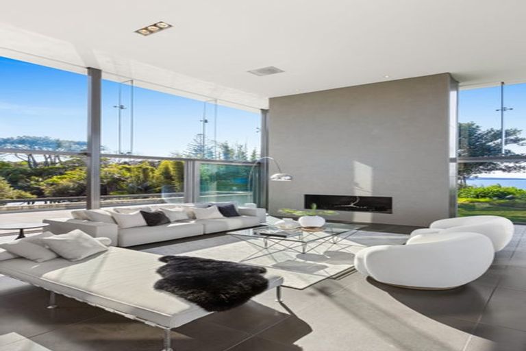 Photo of property in 76 Cliff Road, Torbay, Auckland, 0630