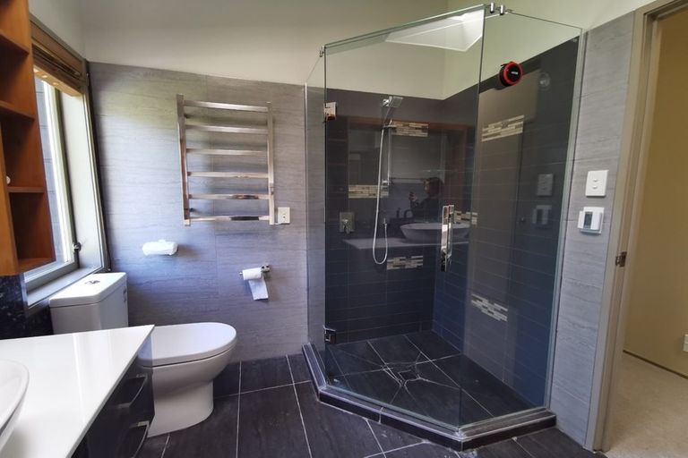 Photo of property in 9 Chevron Place, Castor Bay, Auckland, 0620