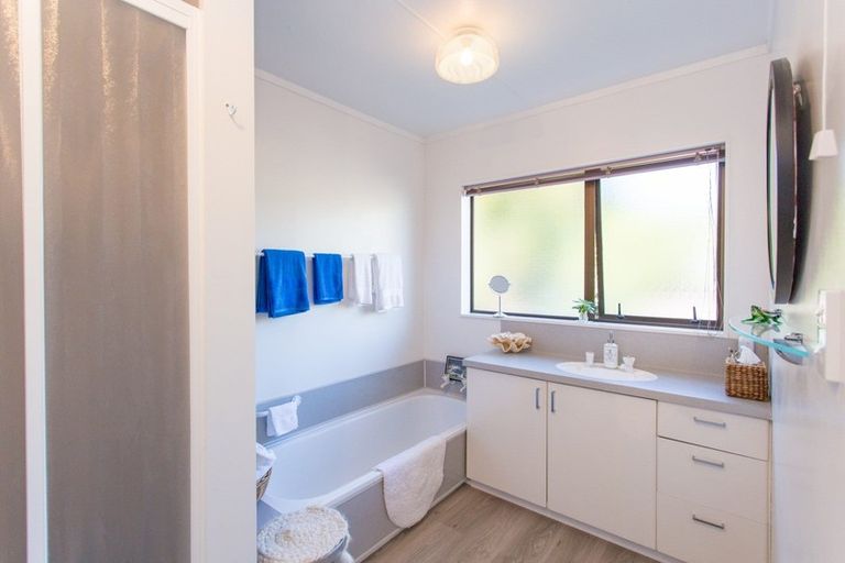 Photo of property in 54 Maxwell Avenue, Durie Hill, Whanganui, 4500