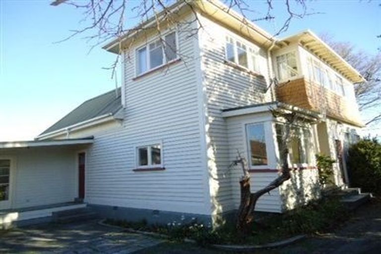 Photo of property in 24 Field Terrace, Upper Riccarton, Christchurch, 8041